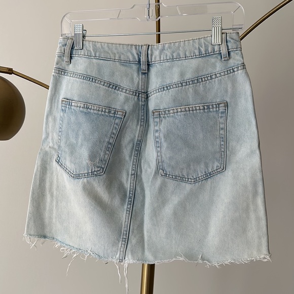 H&M mini denim skirts - Picture 4 of 4